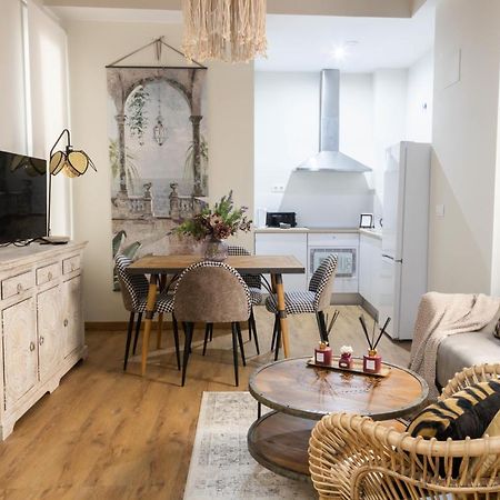 Writer'S Home By Cadiz Time מראה חיצוני תמונה