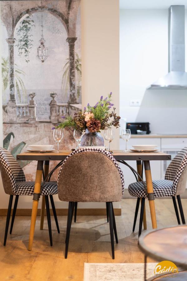 Writer'S Home By Cadiz Time מראה חיצוני תמונה